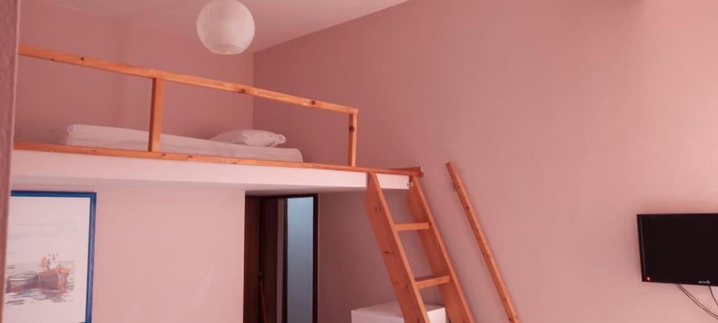 British Hotel Himare Bagian luar foto